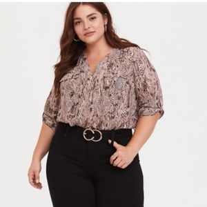 TORRID HARPER - SNAKESKIN BLOUSE